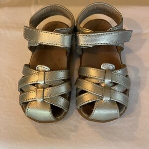 See Kai Run sandals Camila II silver leather size 8 toddler